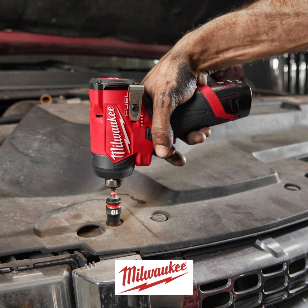 ATORNILLADOR DE IMPACTO M12 FUEL DE 1/4" HEX MILWAUKEE 3453-20 (SIN BATERIA)
