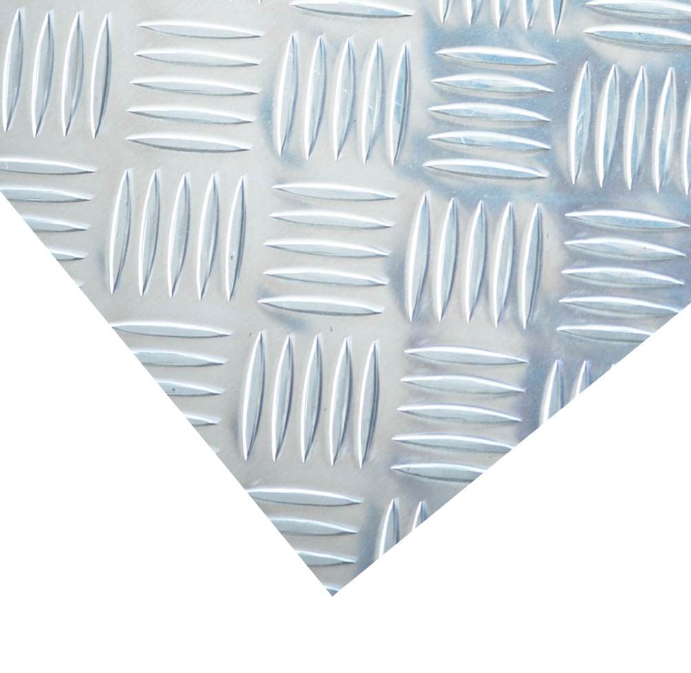LAMINA ALUMINIO ESTRIADA 5 BARRAS CALIBRE 1/8 PULGADA 4 PIES X 8 PIES (AA3003 H14)