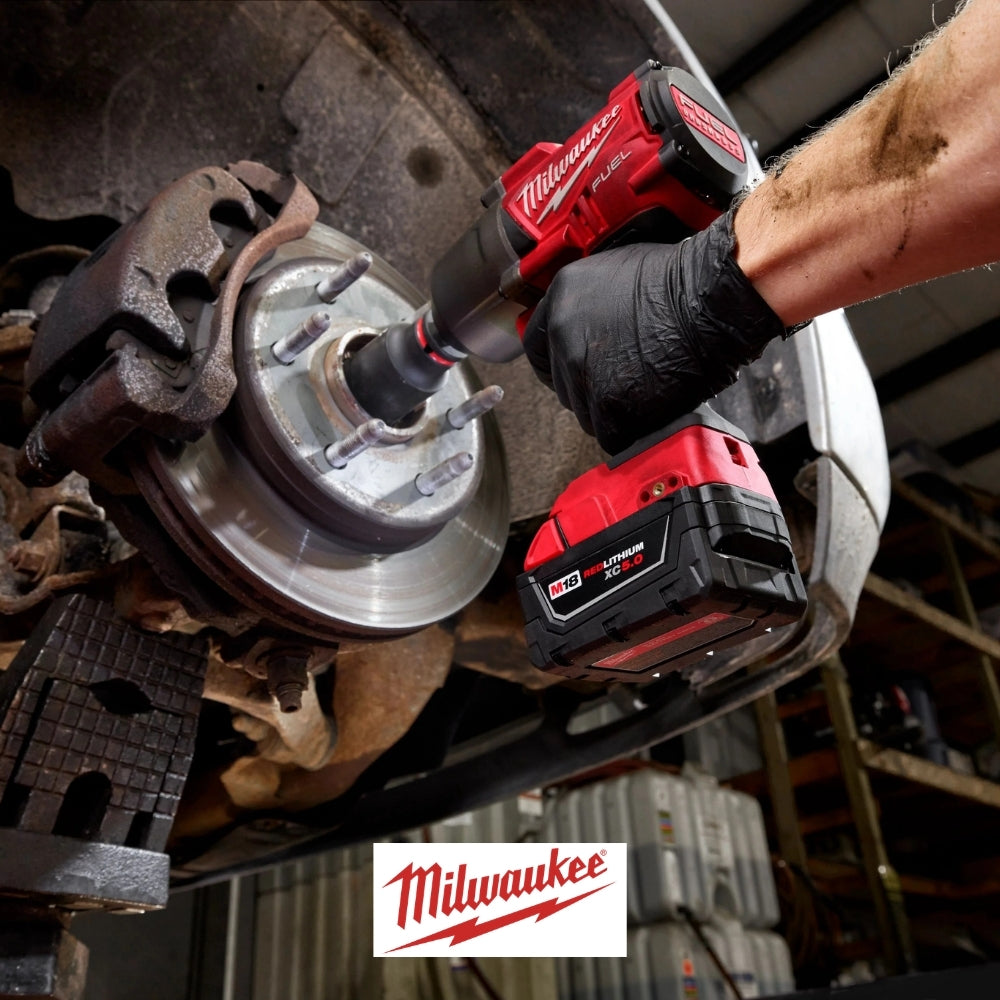 KIT DE CARGA  M18 CON 1 BATERIA XC5.0 Y 1 CARGADOR M18/M12 MILWAUKEE 48-59-1850