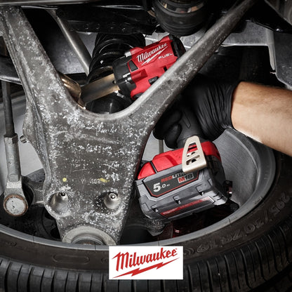 KIT LLAVE IMPACTO M18 FUEL 1/2" MID-TORQUE CON DOS BATERIAS Y CARGADOR MILWAUKEE 2962-22R