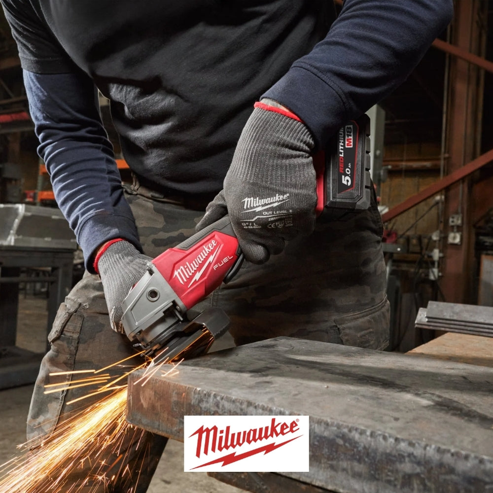 KIT ESMERILADORA M18 FUEL 4-1/2"/5" CON 2 BATERIAS Y CARGADOR MILWAUKEE 2880-22