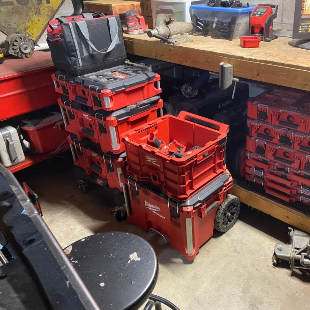 CAJA PACKOUT GRANDE MILWAUKEE 48-22-8425