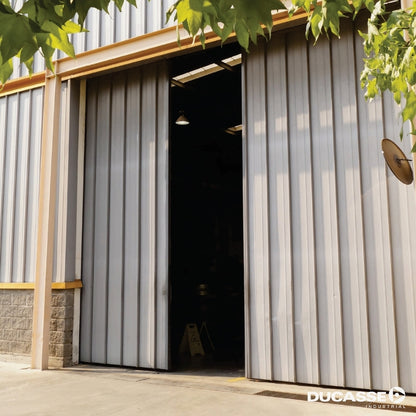 RIEL GALVANIZADO U-700 DE 6M PARA PORTONES DUCASSE