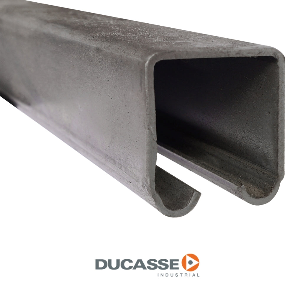 RIEL GALVANIZADO U-300 DE 6M PARA PORTONES DUCASSE