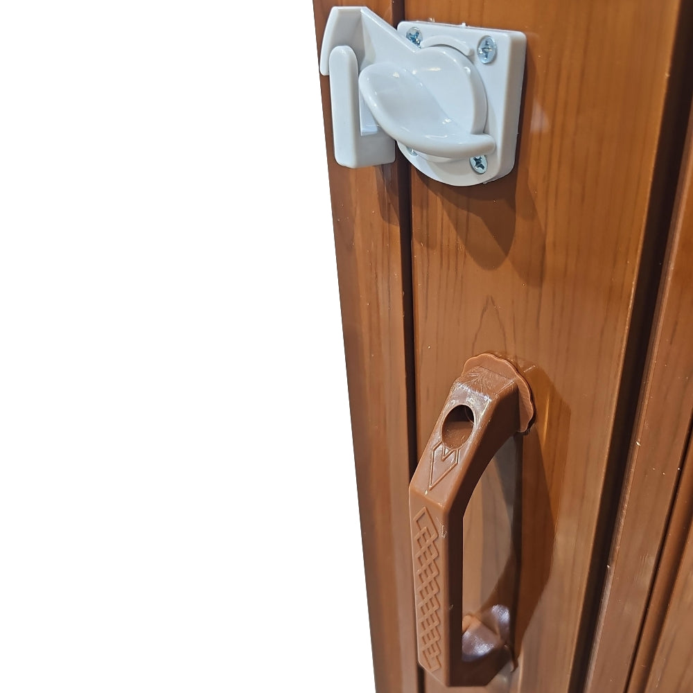 FERRETERIA PUERTA PLEGABLE -CHOCOLATE PVC (MANIGUETA CERRADURA/4UND RUEDAS)