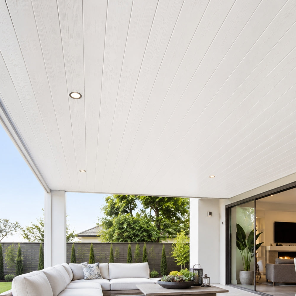TABLILLA PLASTICA BLANCA CON DIVISION 7mm ESPESOR  5.9m LARGO X  20cm ANCHO CON PROTECCION UV (CR) SKYLINE