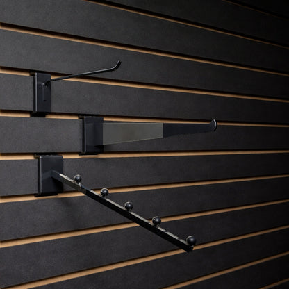 SLATWALL 2440X1830X18 MM (6 X 8 PIES) NEGRO ARAUCO