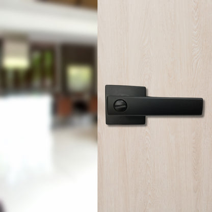 CERRADURA LEVER MODELO LUGO BOTÓN (BAÑO) ACABADO NEGRO