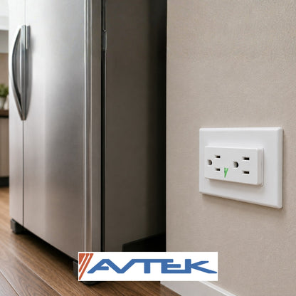 TOMACORRIENTE CON PROTECTOR DE VOLTAJE PARA NEVERA 15A/120V NEMA 5-15R AVTEK